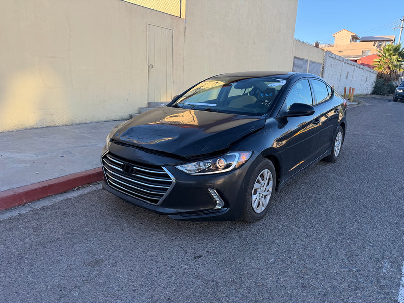 Hyundai Elantra 2017 | Automático | Nacional
